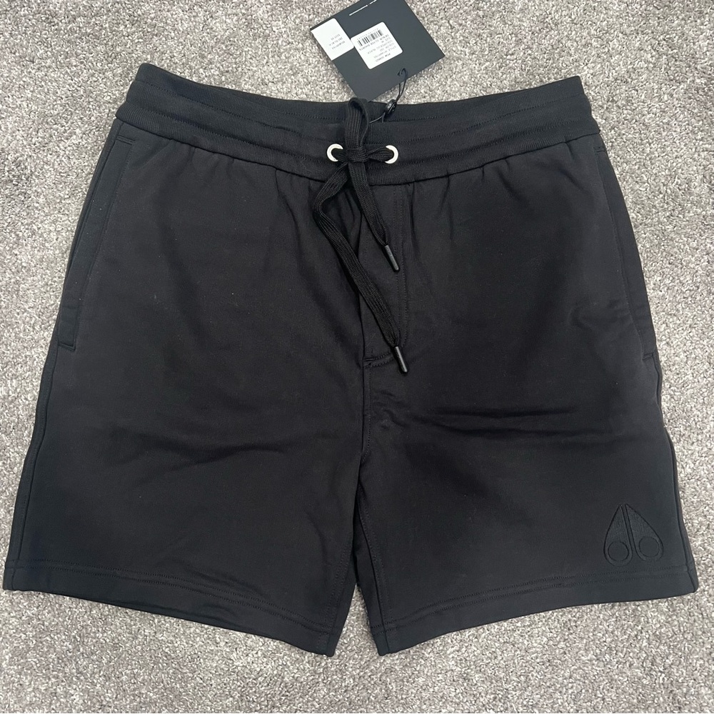 Moose Knuckles Clyde shorts NWT